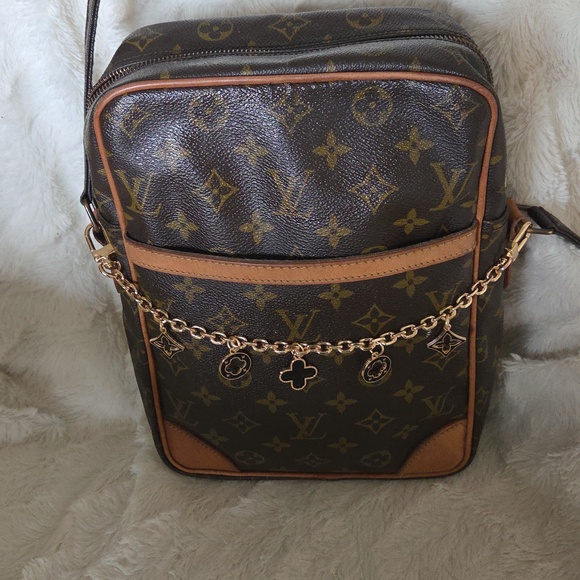 Louis Vuitton Handbags - Louis Vuitton Danube bag 11x8x3